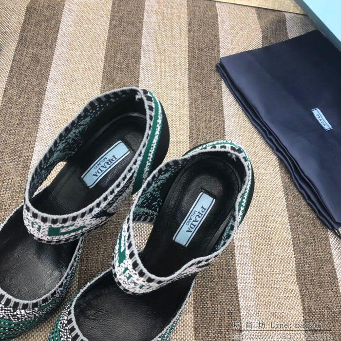 PRADA普拉達 2019早春 T臺走秀 網紅同款 刺繡系列 春夏時尚 高跟尖頭單鞋  ljl1034